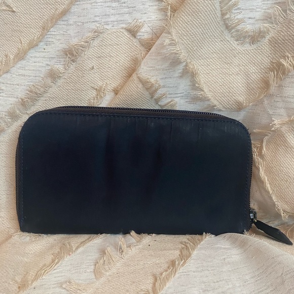 Prada nylon wallet. - Picture 8 of 12